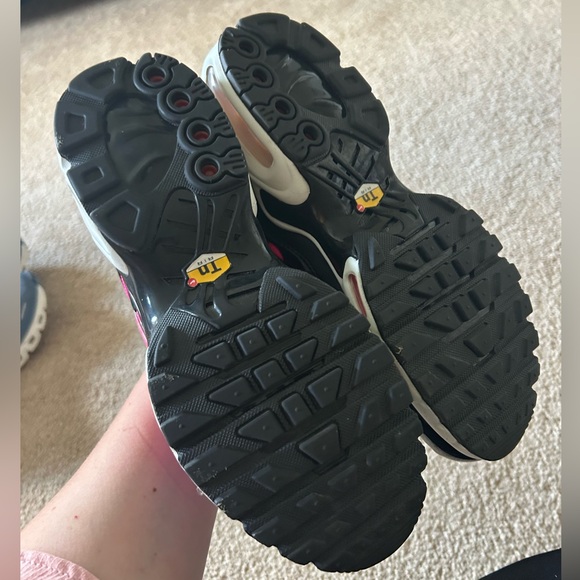 WORN ONCE! Women’s Air Max Plus 'Dusk' - Picture 3 of 4